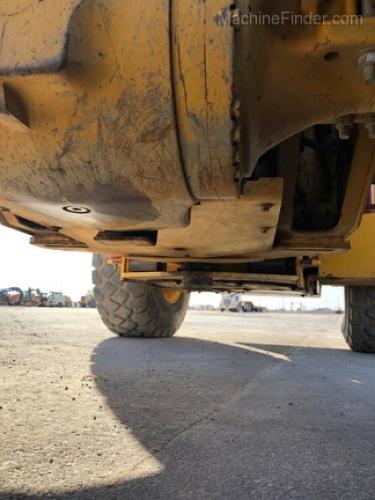 John Deere 624K