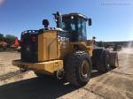 John Deere 644K Hybrid