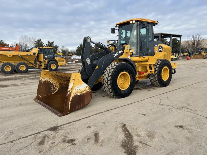 John Deere 544L