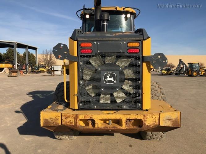 John Deere 624K