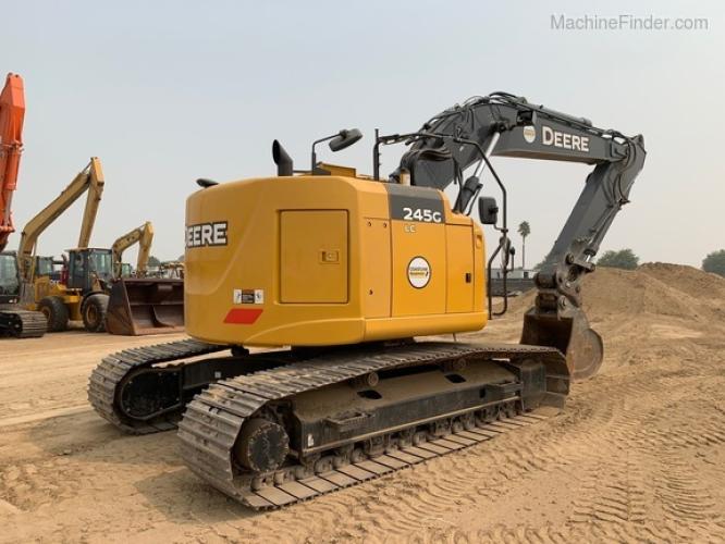 John Deere 245G LC