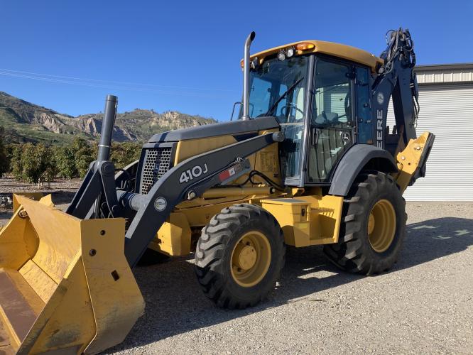 John Deere 410J