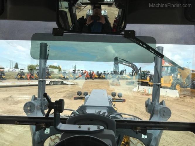 John Deere 672GP