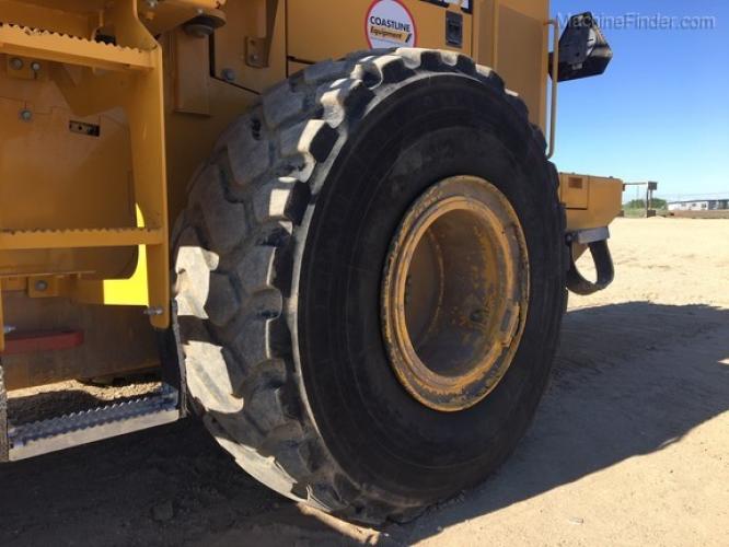 John Deere 644K Hybrid