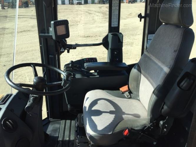 John Deere 644K Hybrid