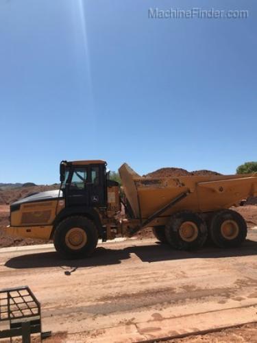 John Deere 310E