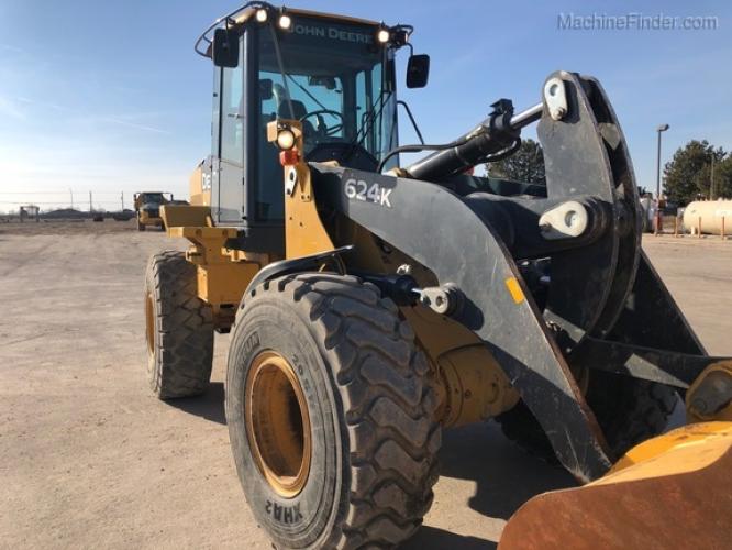 John Deere 624K