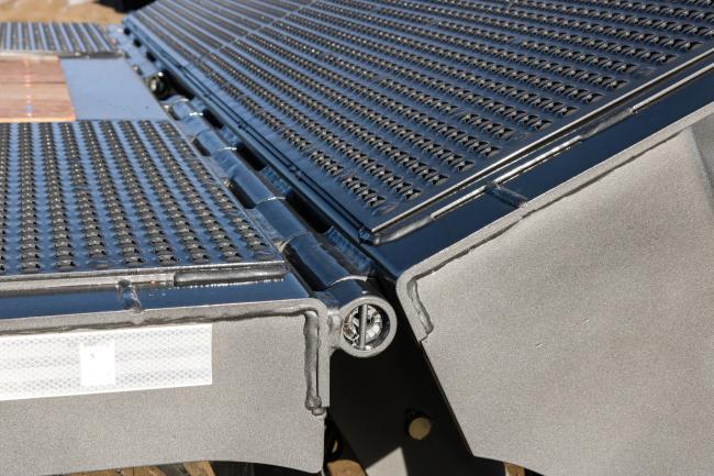 TKHT Hydraulic Tail