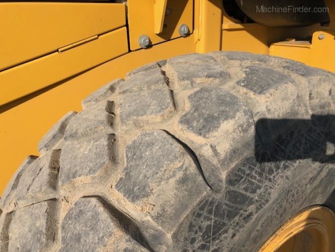John Deere 624K