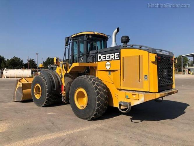 John Deere 744K