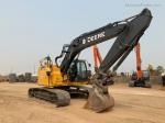 John Deere 245G LC
