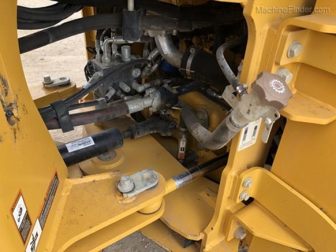 John Deere 624K