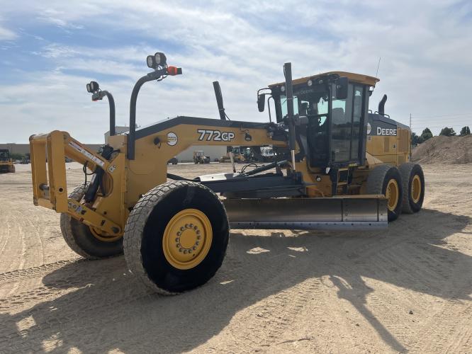 John Deere 772GP