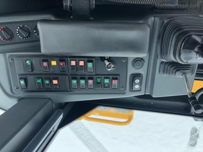 John Deere 344K