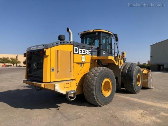 John Deere 744K